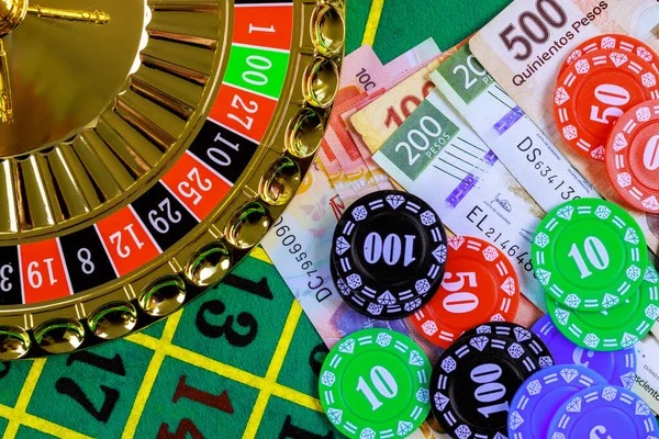 halo bet live-dealer studio with HD cameras and professional dealers hosting blackjack table